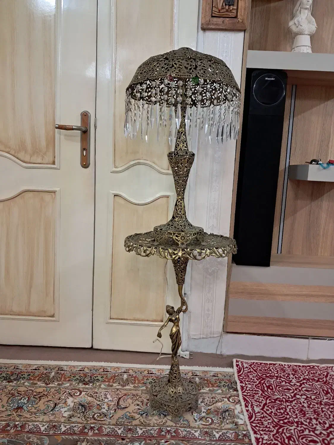 آباژور|چراغ خواب و آباژور|بروجرد, |دیوار