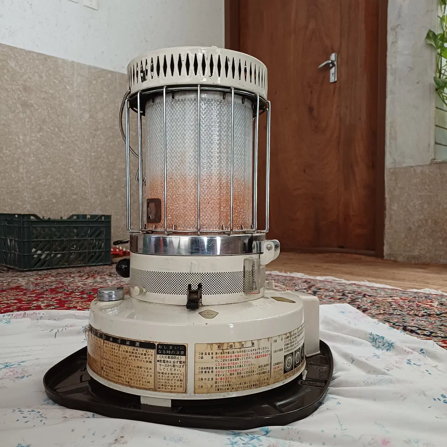 چراغ نفتی قدیمی ژاپنی|کلکسیون اشیاء عتیقه|شهرضا, |دیوار