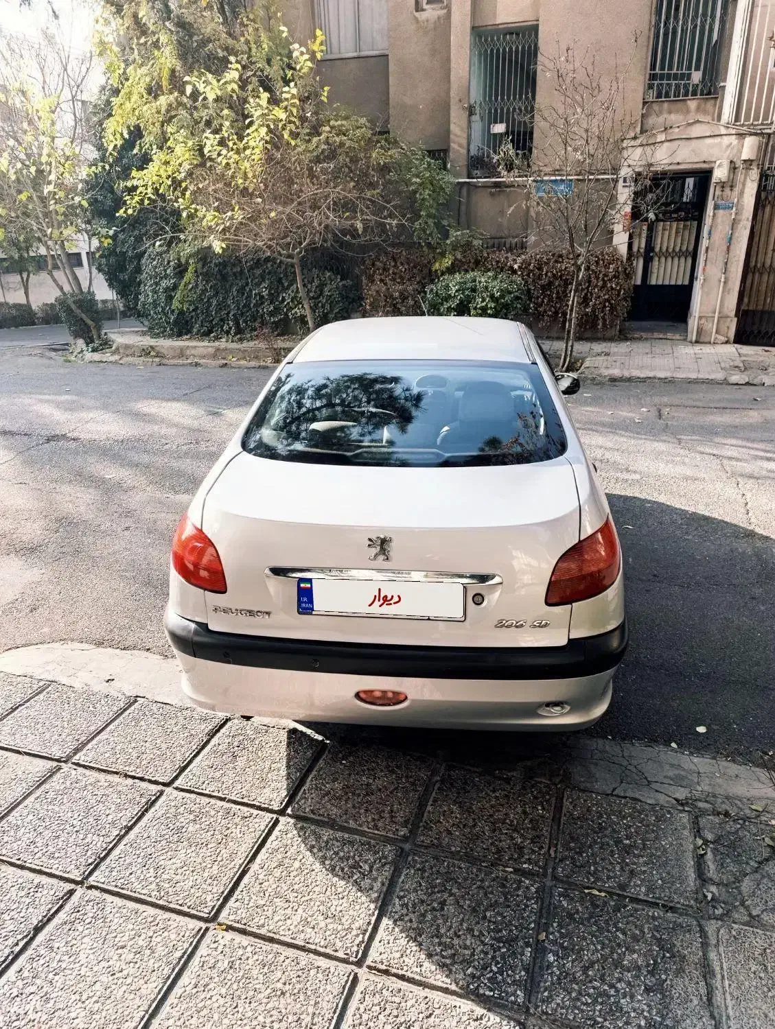 پژو ۲۰۶ صندوقدار مدل ۱۳۸۹ اتومات در حد نو|خودرو سواری و وانت|تهران, شمسآباد|دیوار