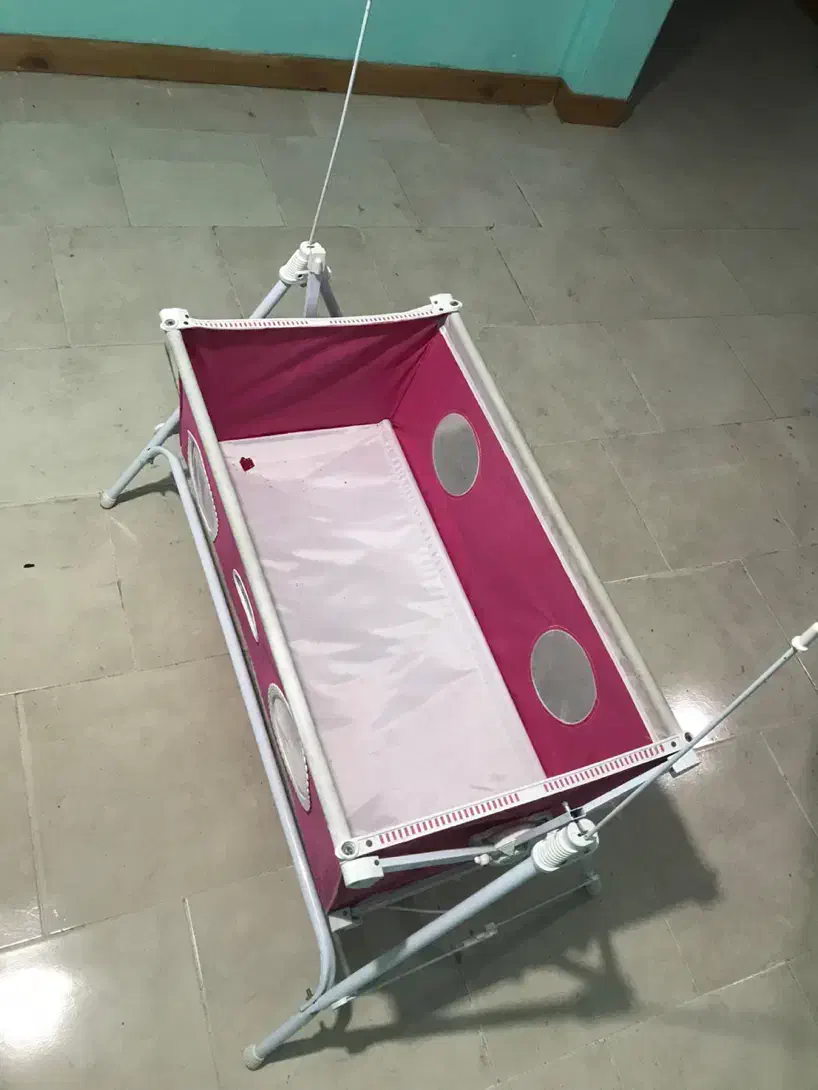 گهواره کودک|تخت و صندلی بچه|رشت, جانبازان|دیوار