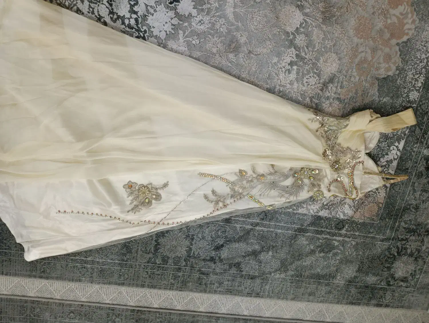 لباس مجلسی|لباس|نظرآباد, رسالت|دیوار