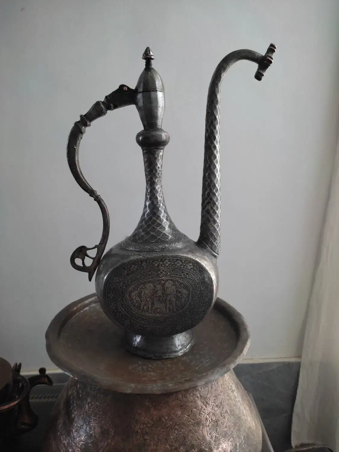مقداری  وسایل انتیک|کلکسیون اشیاء عتیقه|بیرجند, |دیوار