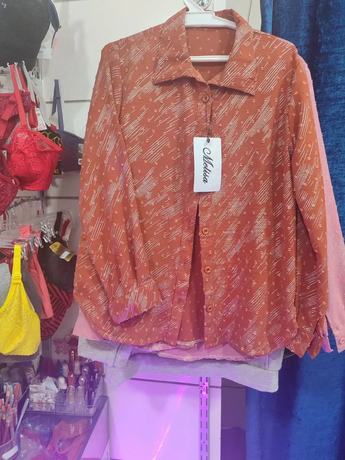 شومیز|لباس|بیرجند, |دیوار