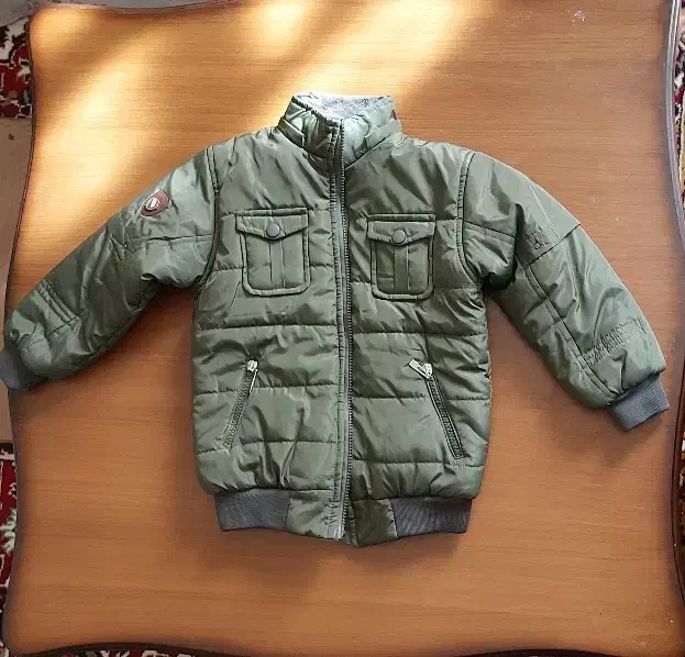 کاپشن بچگانه ، نو ۴۰۰تومن|کفش و لباس بچه|نظرآباد, رسالت|دیوار