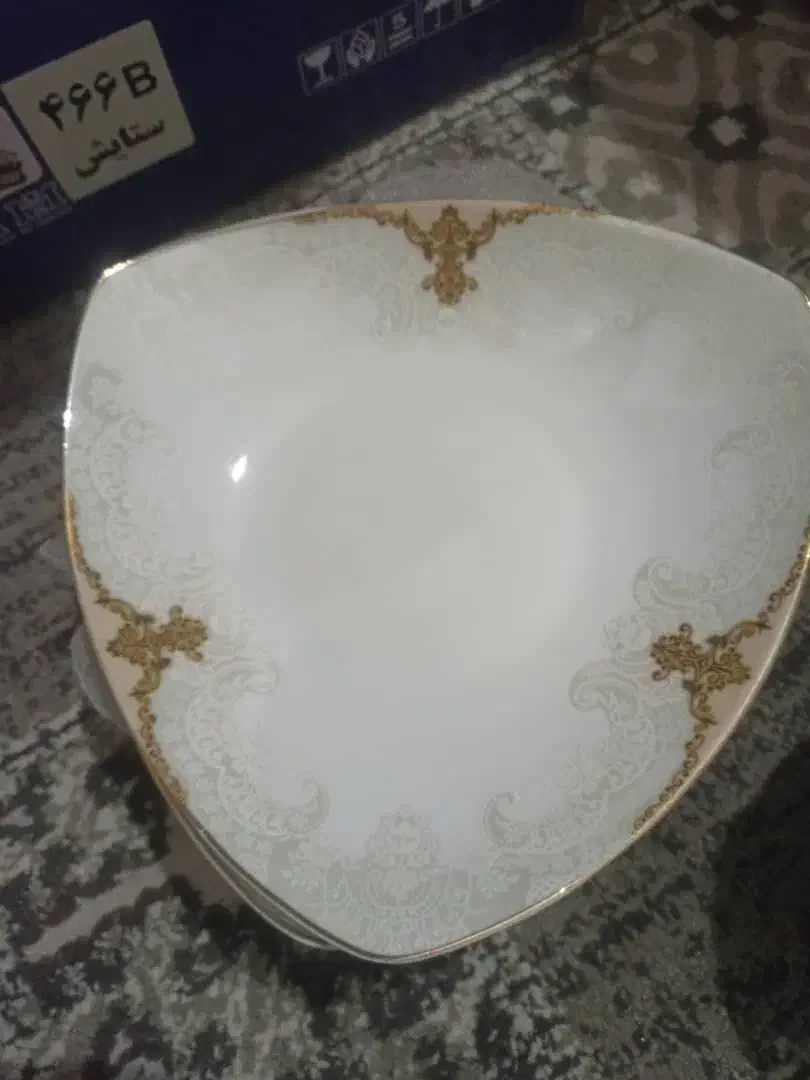 سرویس چینی۱۰۵ پارچه|ظروف سرو و پذیرایی|رباط‌کریم, نصیرشهر|دیوار