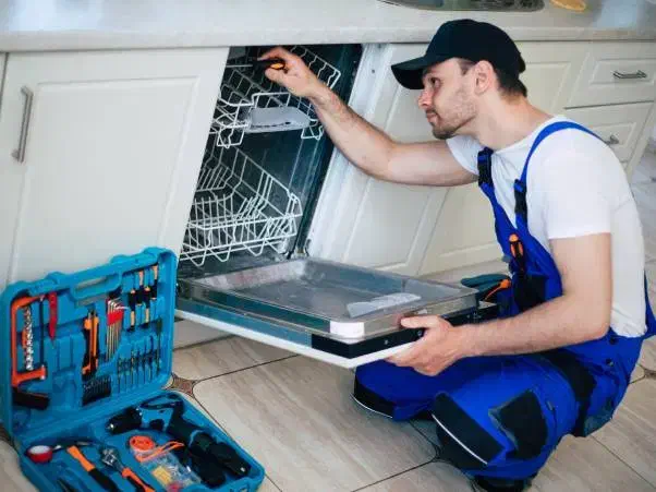 تعمیر ماشین لباسشویی/ظرفشویی/یخچال|خدمات پیشه و مهارت|همدان, |دیوار