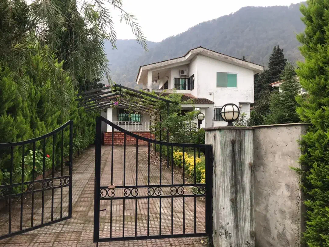 ویلا شهرکی قیمت مناسب|فروش خانه و ویلا|نوشهر, |دیوار