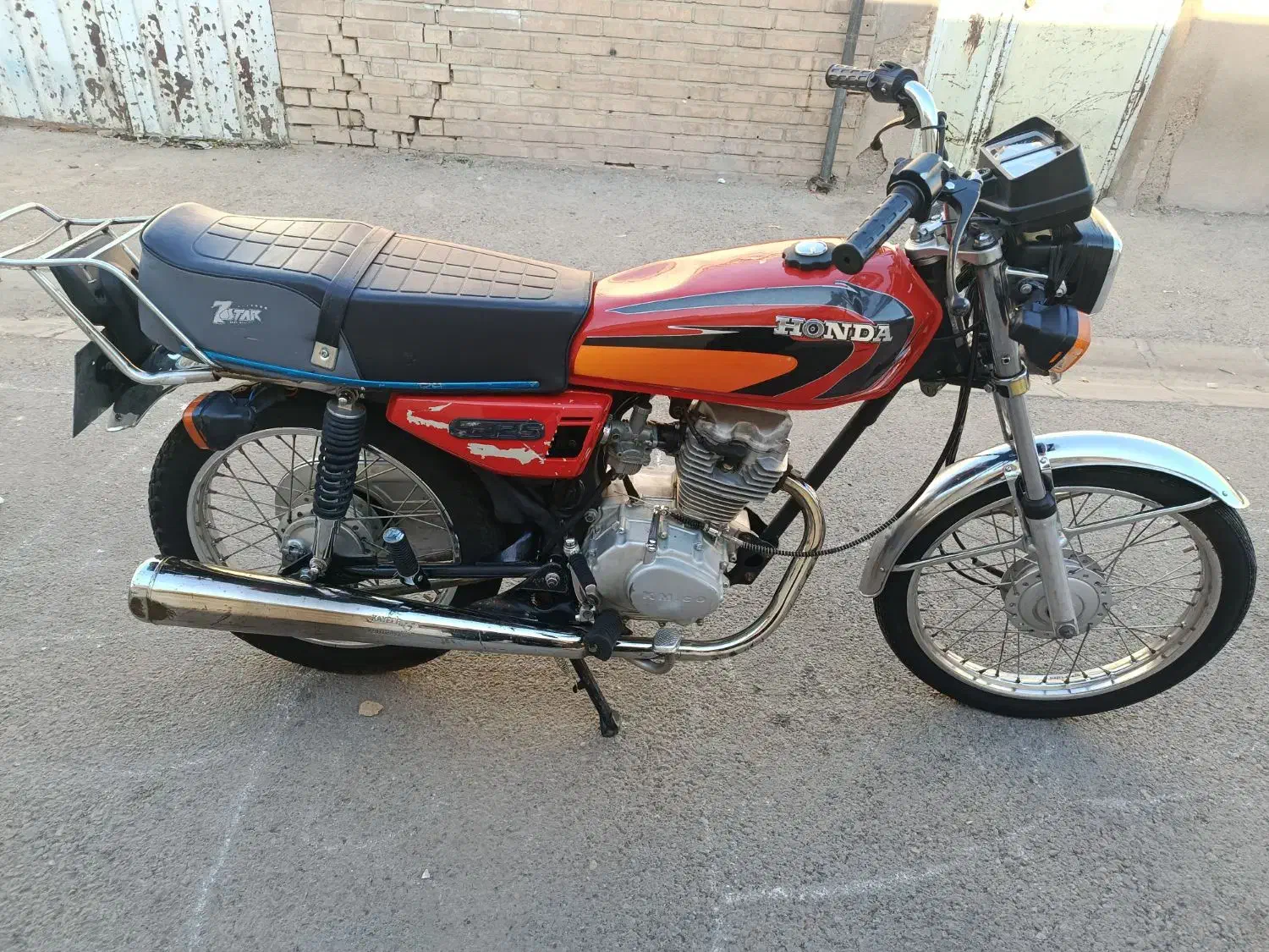 موتورسیکلت مدل90 تیزکار|موتورسیکلت|شیراز, کوزه گری|دیوار