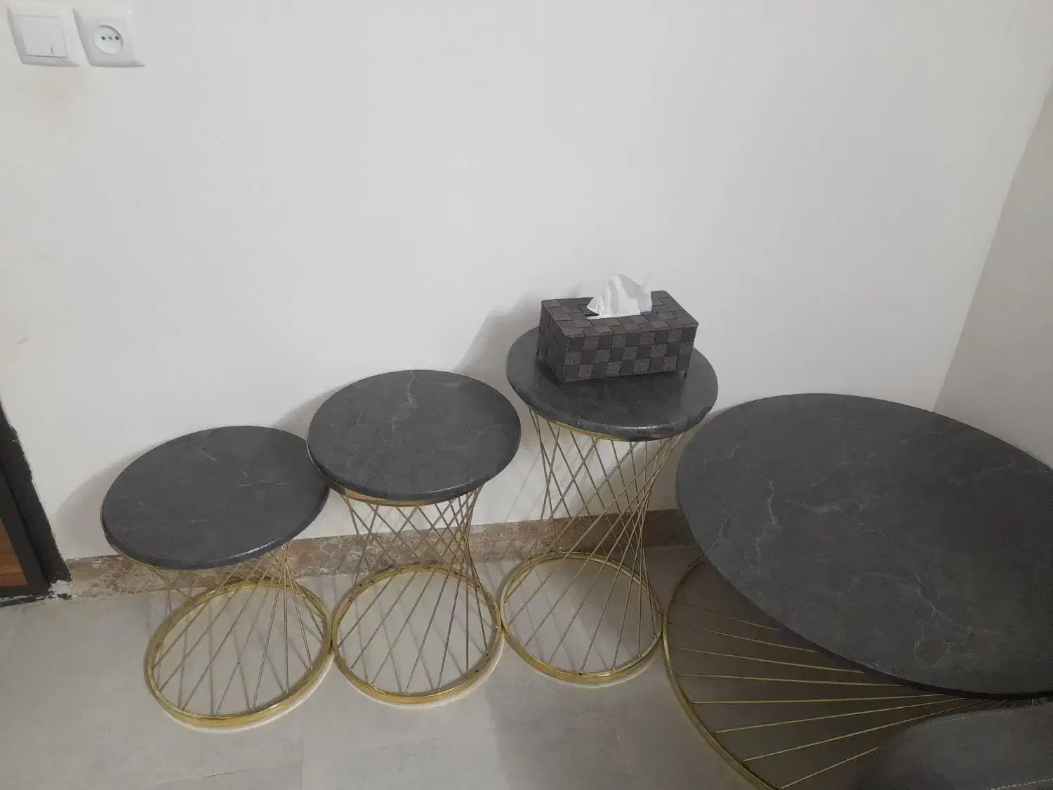 مبلمان ۷ نفره در حد نو|مبلمان خانگی و میز عسلی|ساوه, |دیوار