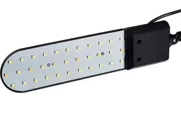 دو عدد چراغ مطالعه،ساده و چراغ مطالعه گردنی متحرک|لامپ و چراغ|قوچان, |دیوار