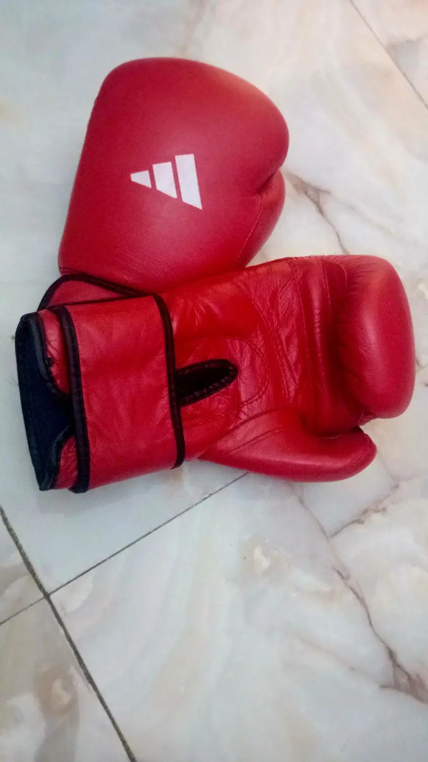 دستکش بوکس آدیداس Adidas|تجهیزات ورزشی|تهران, دردشت|دیوار