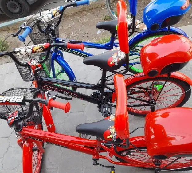 دوچــرخه.  ۲۰  دو  کمک  رنگ  موتوری اعلا|دوچرخه، اسکیت، اسکوتر|یزد, |دیوار