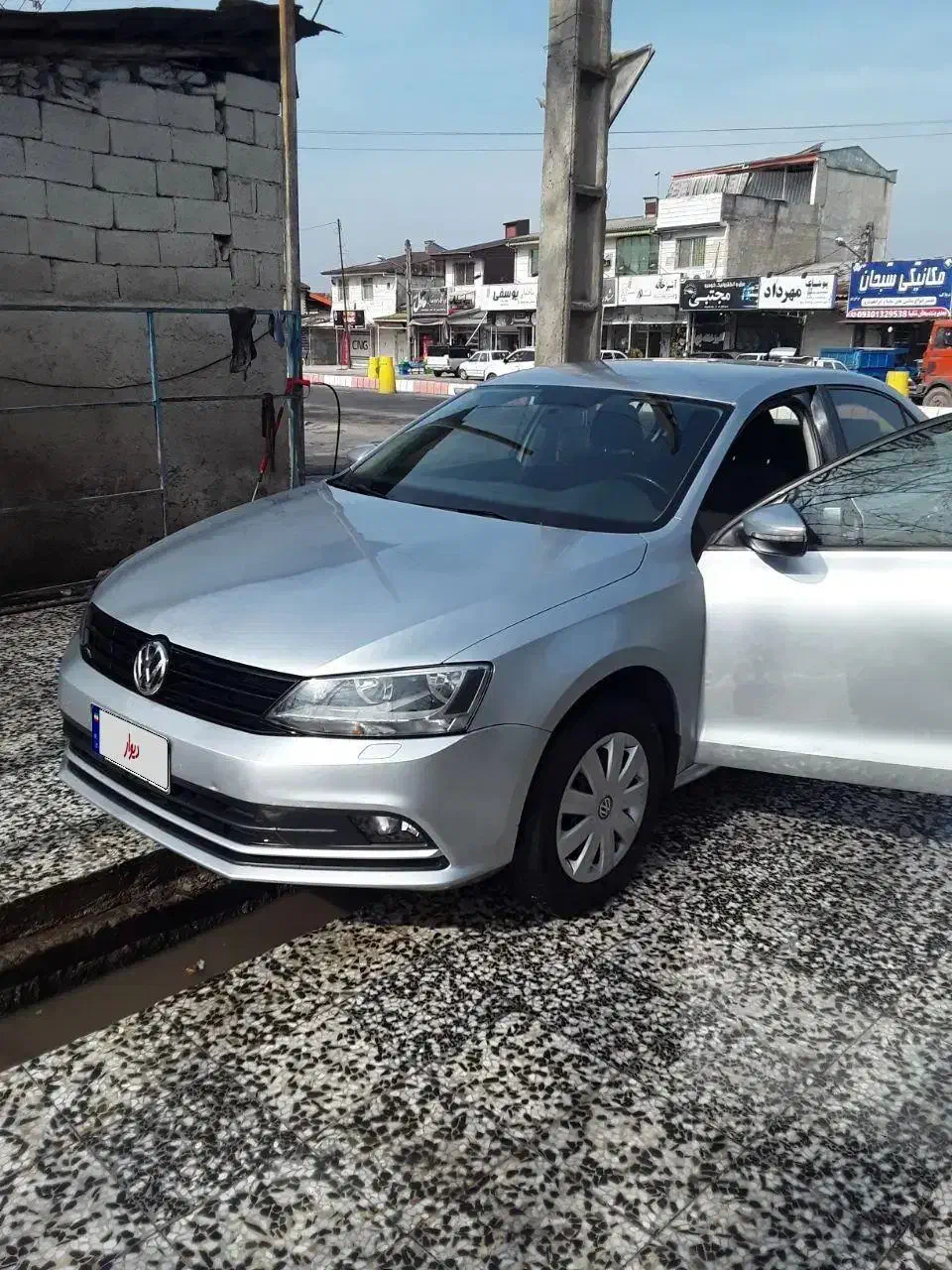 یک دستگاه خودروی پلاک منطقه آزاد انزلی|خودرو سواری و وانت|رشت, باهنر|دیوار