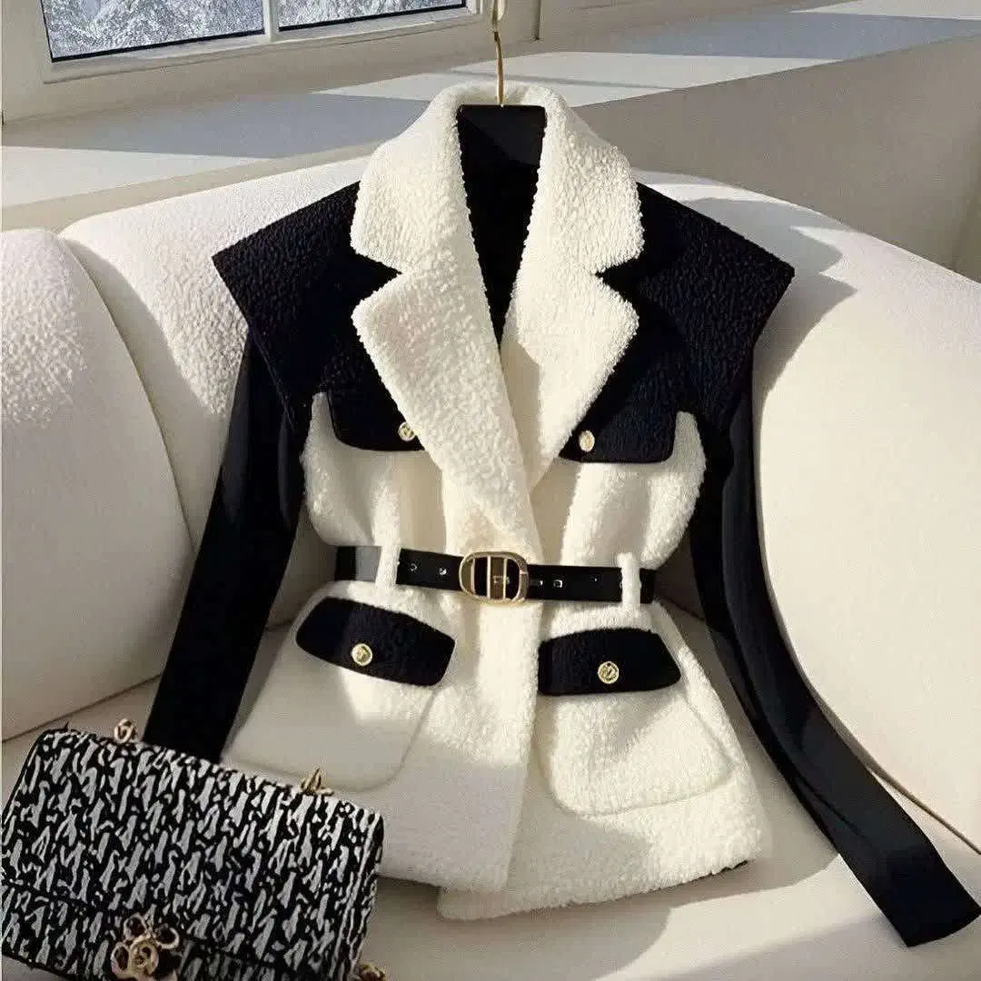 پالتو شیک با تنخور فوق العاده|لباس|رباط‌کریم, رباط‌کریم|دیوار