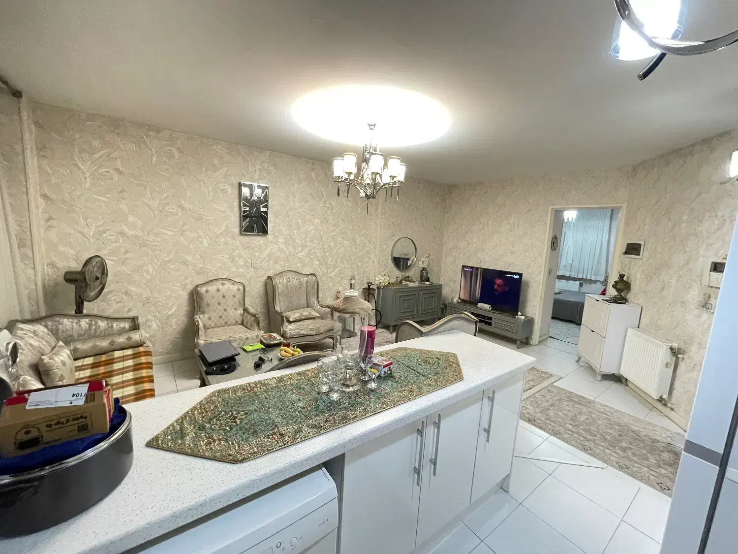 چهارباغ شرقی ۵۲ متر طبقه اول|فروش آپارتمان|تهران, جنت‌آباد جنوبی|دیوار