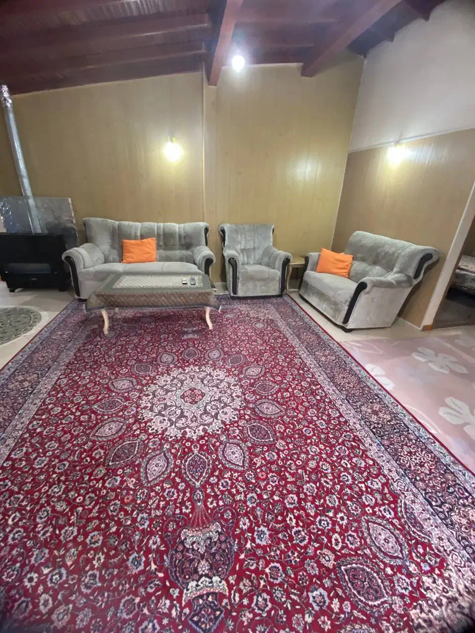 واحد  ۹۰ متری /مبله/مستقل|اجارهٔ خانه و ویلا|کلاردشت, |دیوار