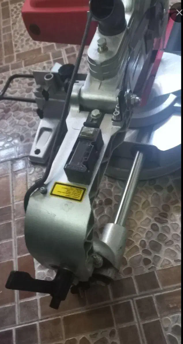 اره فارسی بر MDF و آلومنیوم و برش لاین نوری|ماشینآلات صنعتی|گرمسار, |دیوار