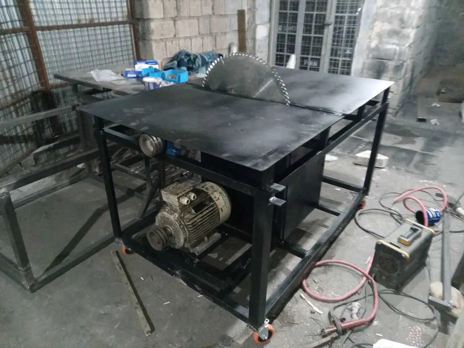 میز برش چوب اره هیزم بری جایگزین اره فلکه|ماشینآلات صنعتی|خرمشهر, |دیوار