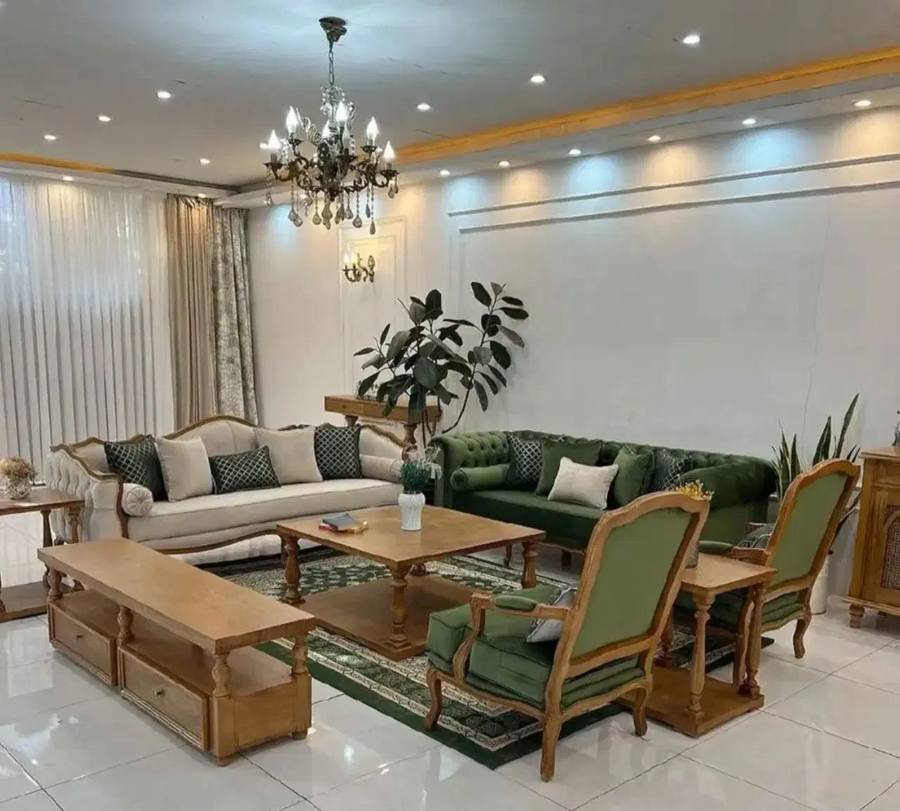 مبل.      نیم سلطنتی|مبلمان خانگی و میز عسلی|اصفهان, خرم|دیوار