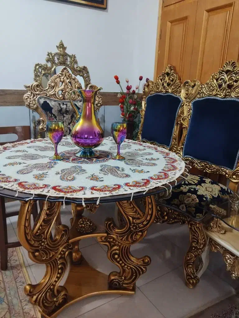 مبل سلطنتی تمام چوب راش پرمنبت ورق طلامبل چستر|مبلمان خانگی و میز عسلی|بروجرد, |دیوار