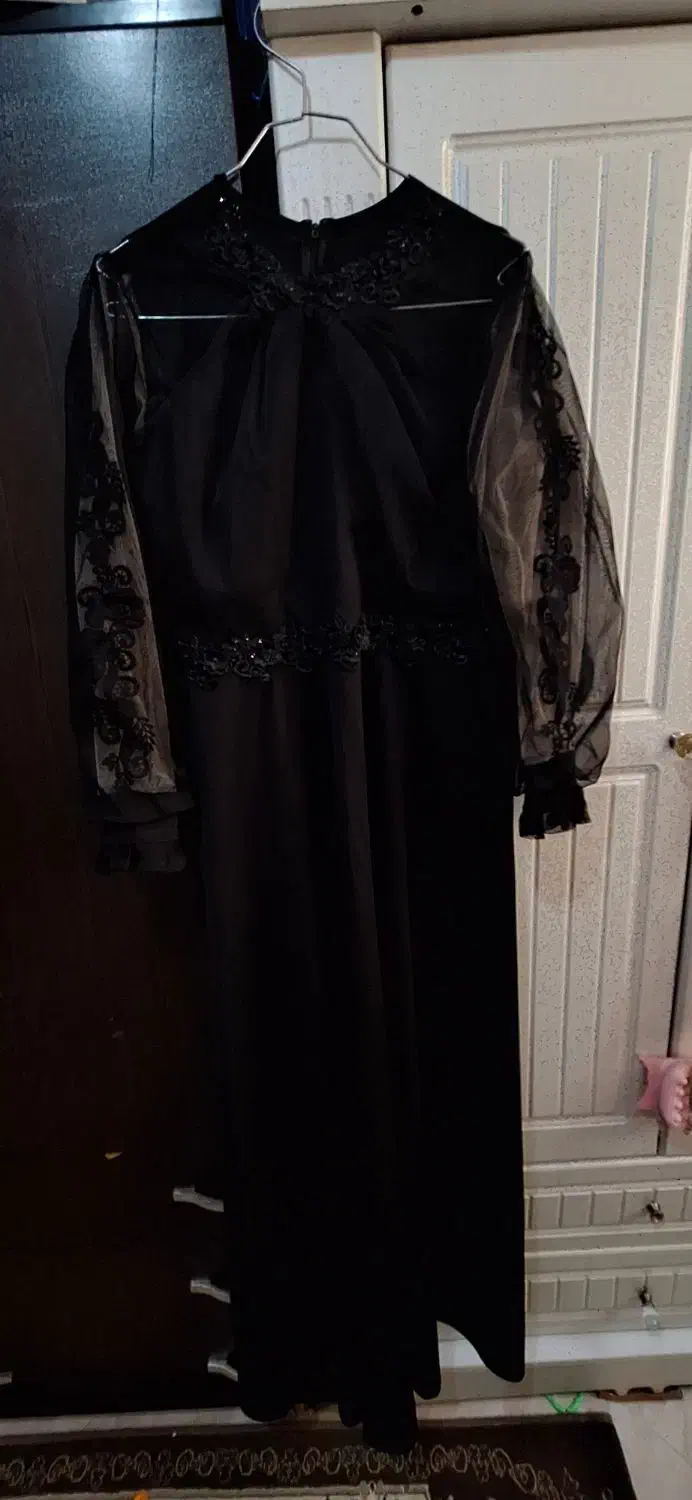 لباس مجلسی|لباس|اراک, |دیوار