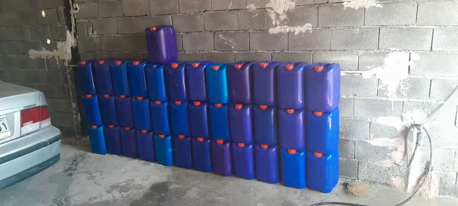 گالن ۲۰ لیتری ۲ لایه|ظروف نگهدارنده، پلاستیکی، یک‌بارمصرف|سنندج, |دیوار