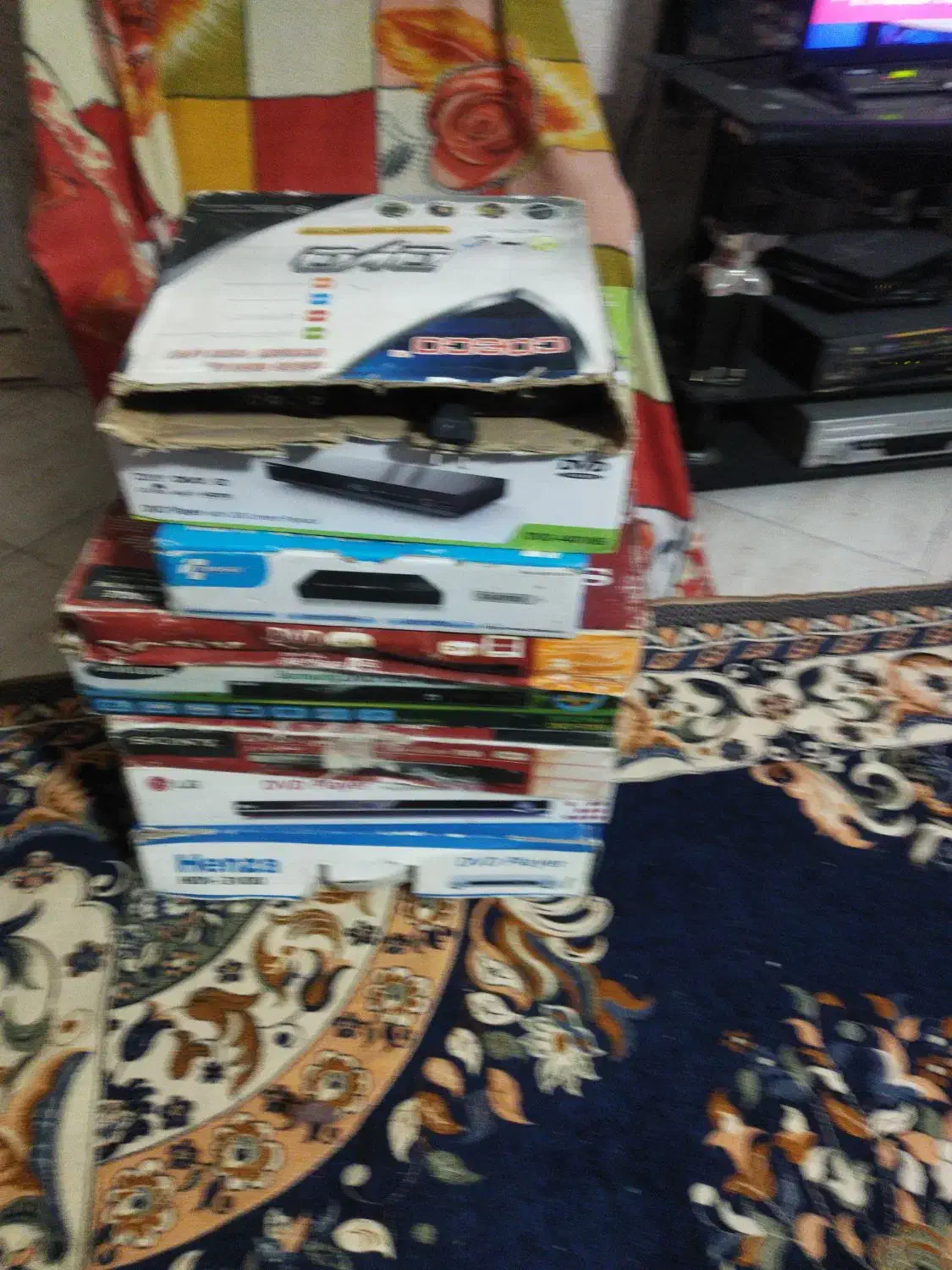 فروش هشت دستگاه دی وی دی|پخشکننده DVD و ویدیو|شیراز, شریفآباد|دیوار