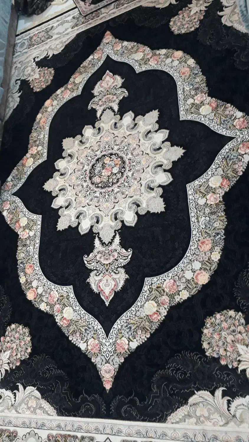 فرش ۱۲ متری|فرش|شیراز, کوشک میدان|دیوار