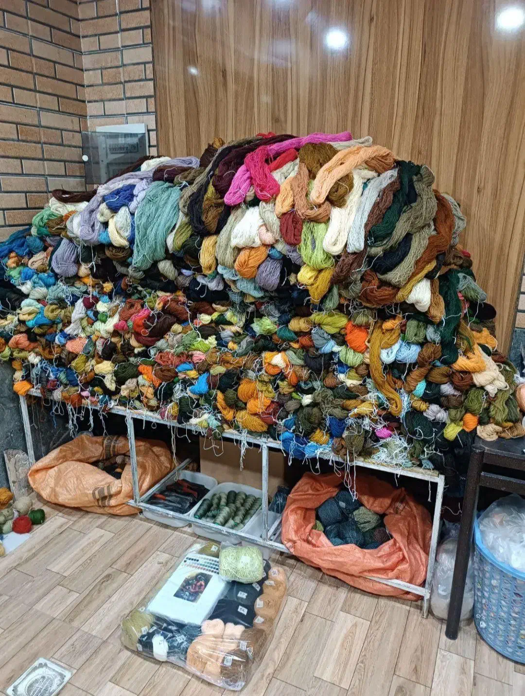 مصالح و نخ و نقشه تابلوفرش (تابلو فرش) پاسورباز|تابلو فرش|تبریز, |دیوار