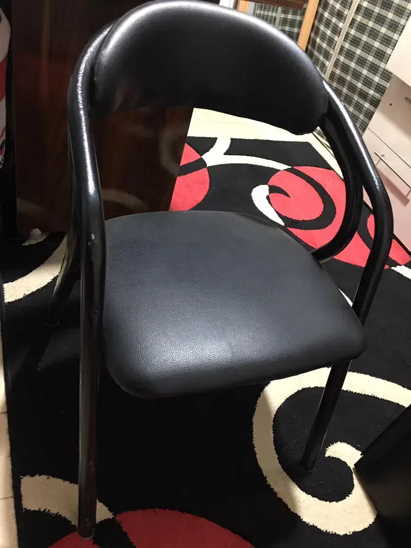 صندلی شیک درجه یک فلزی رویه چرم|صندلی و نیمکت|کرمانشاه, |دیوار