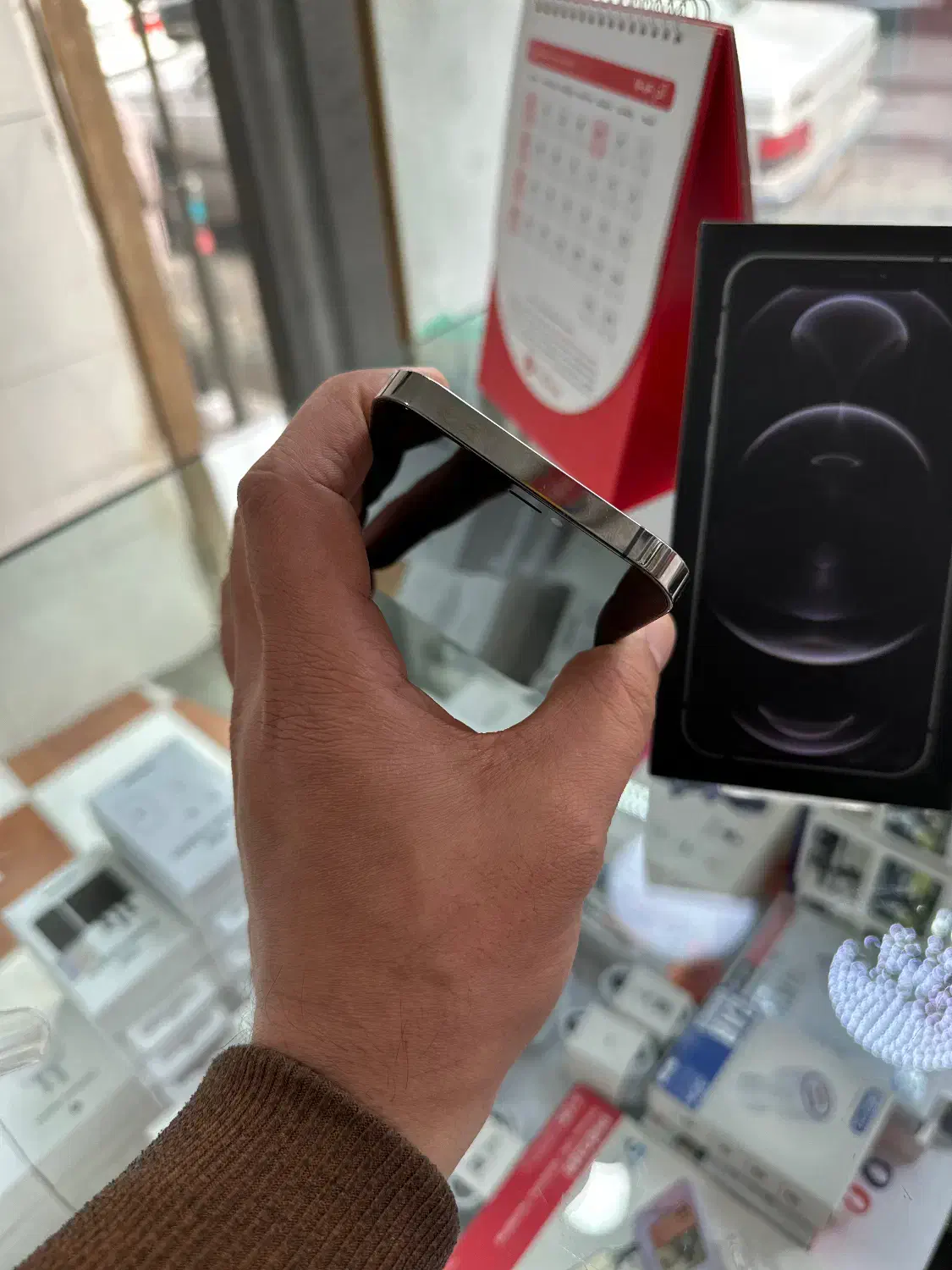 iPhone 12 Pro 256gig llaدر حد صفر|موبایل|تبریز, |دیوار