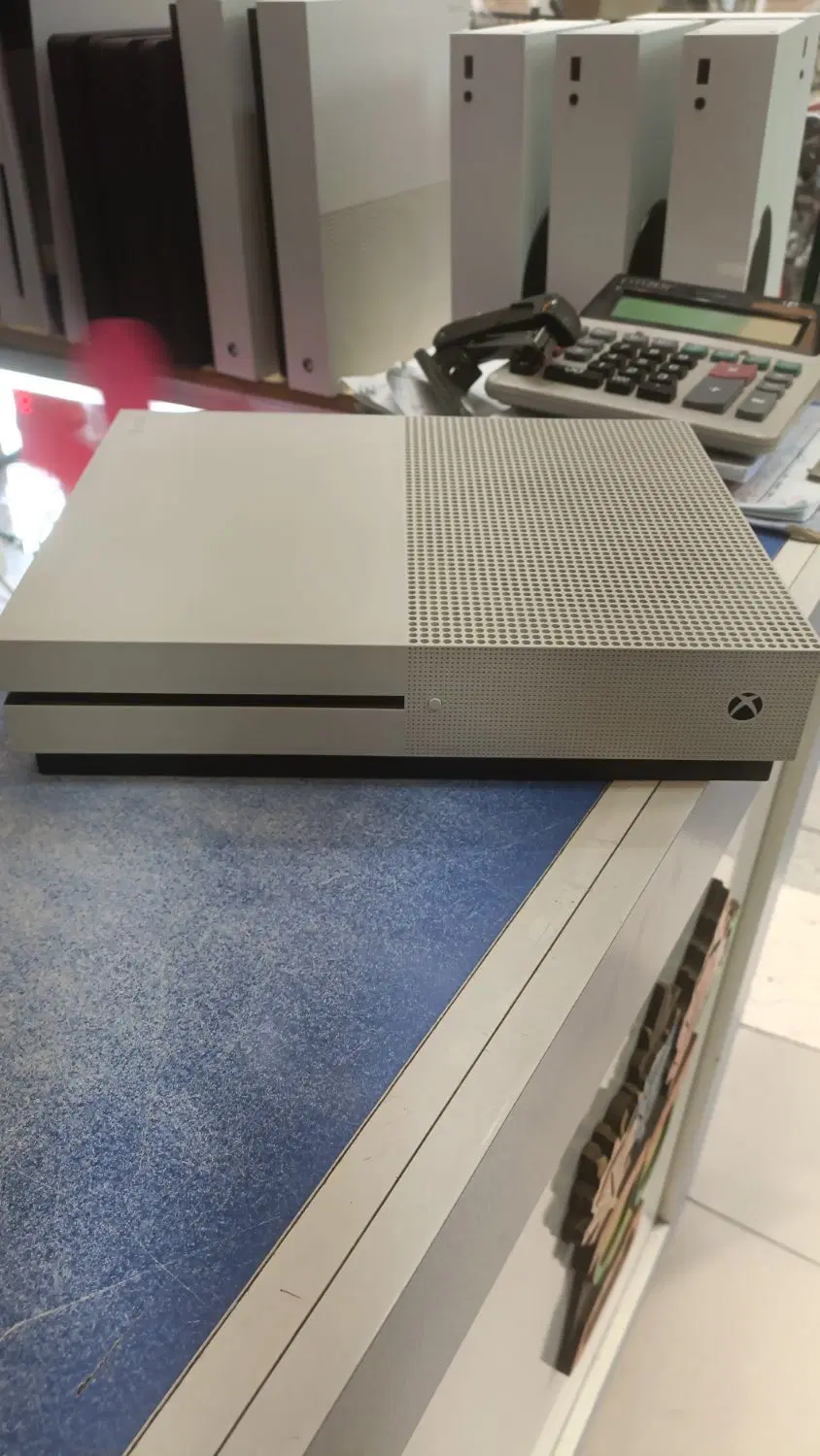 xbox ones 1tb|کنسول، بازی ویدئویی و آنلاین|تهران, لاله زار|دیوار