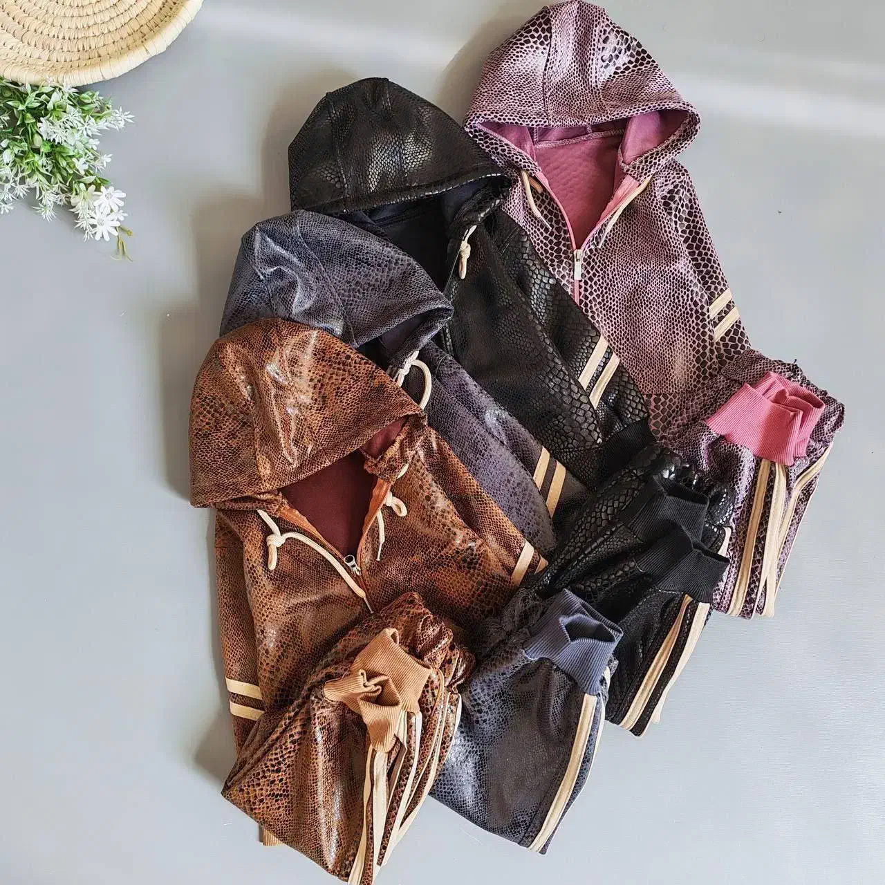 قالی بافی|پادری|تبریز, |دیوار