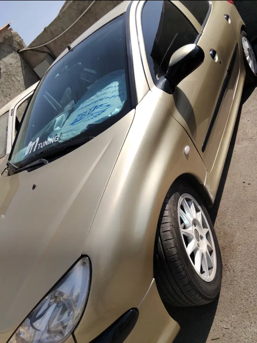 انواع خدمات پولیش واکس ۲۵۰۰ تا ۳۰۰۰شفاف سازی چراغ|خدمات موتور و ماشین|تبریز, |دیوار