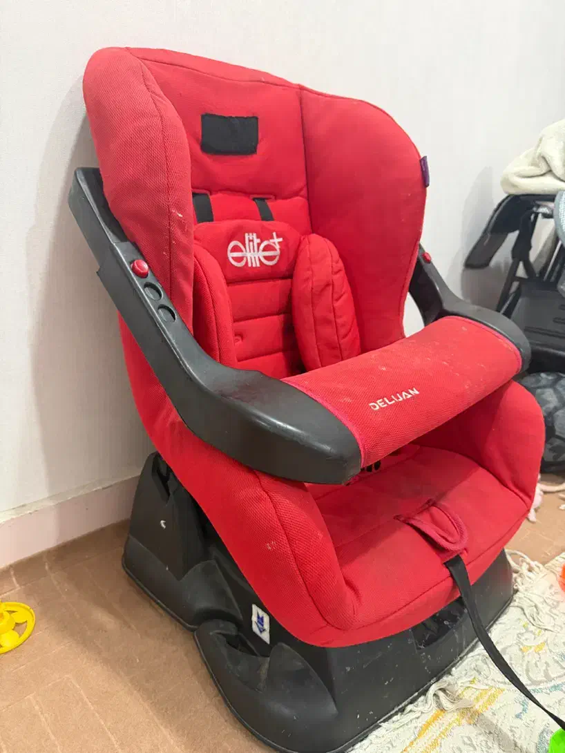 صندلی کودک بچه|تخت و صندلی بچه|بندر ماهشهر, |دیوار