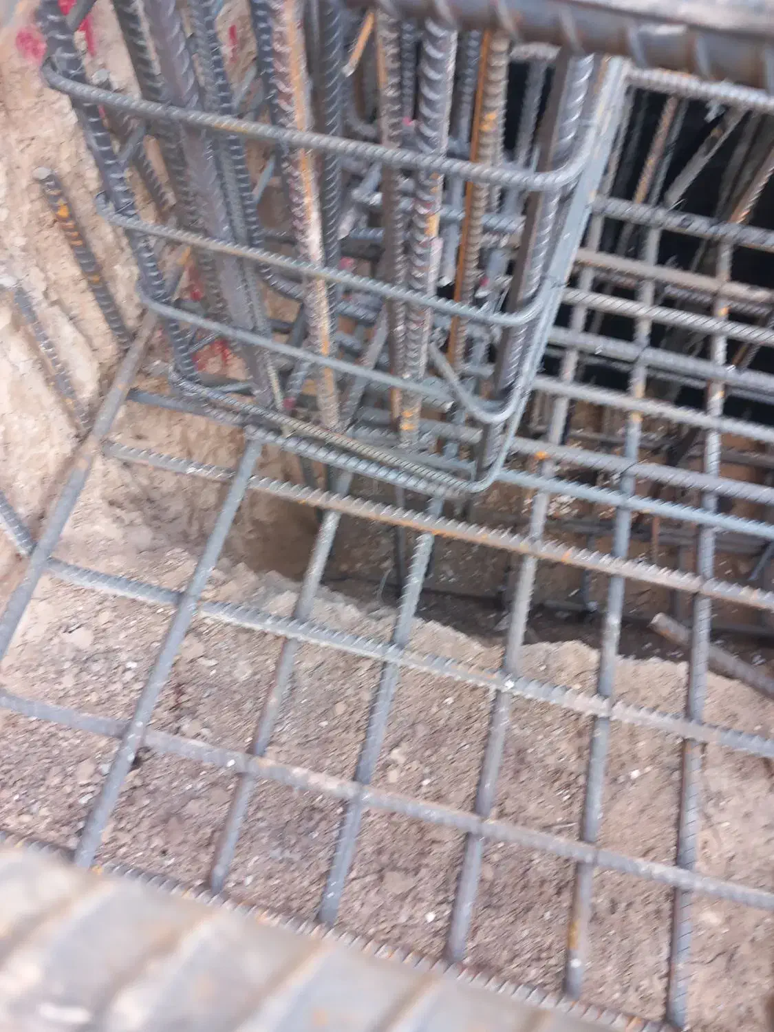 آرماتوربند،آرماتوربندی ، شناژ کف اجرای سقف تیرچه|خدمات پیشه و مهارت|کرمانشاه, |دیوار