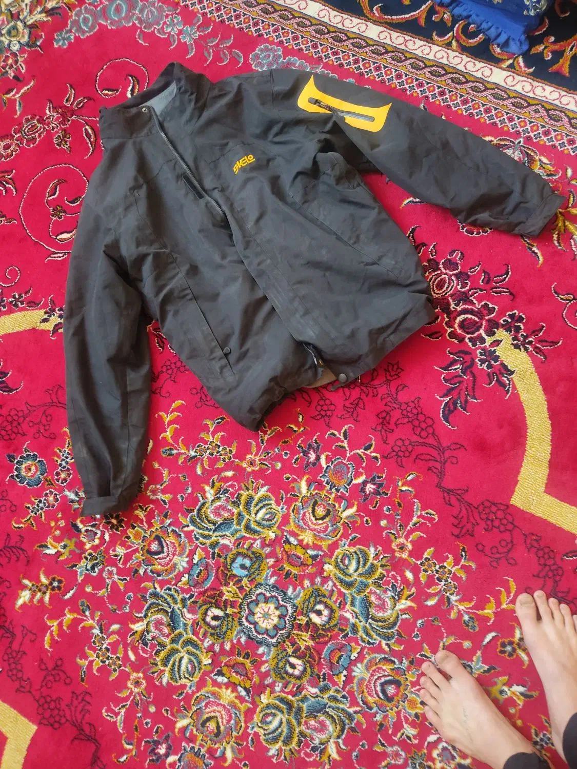 کت تاناکورا ضد اب|لباس|جوانرود, |دیوار