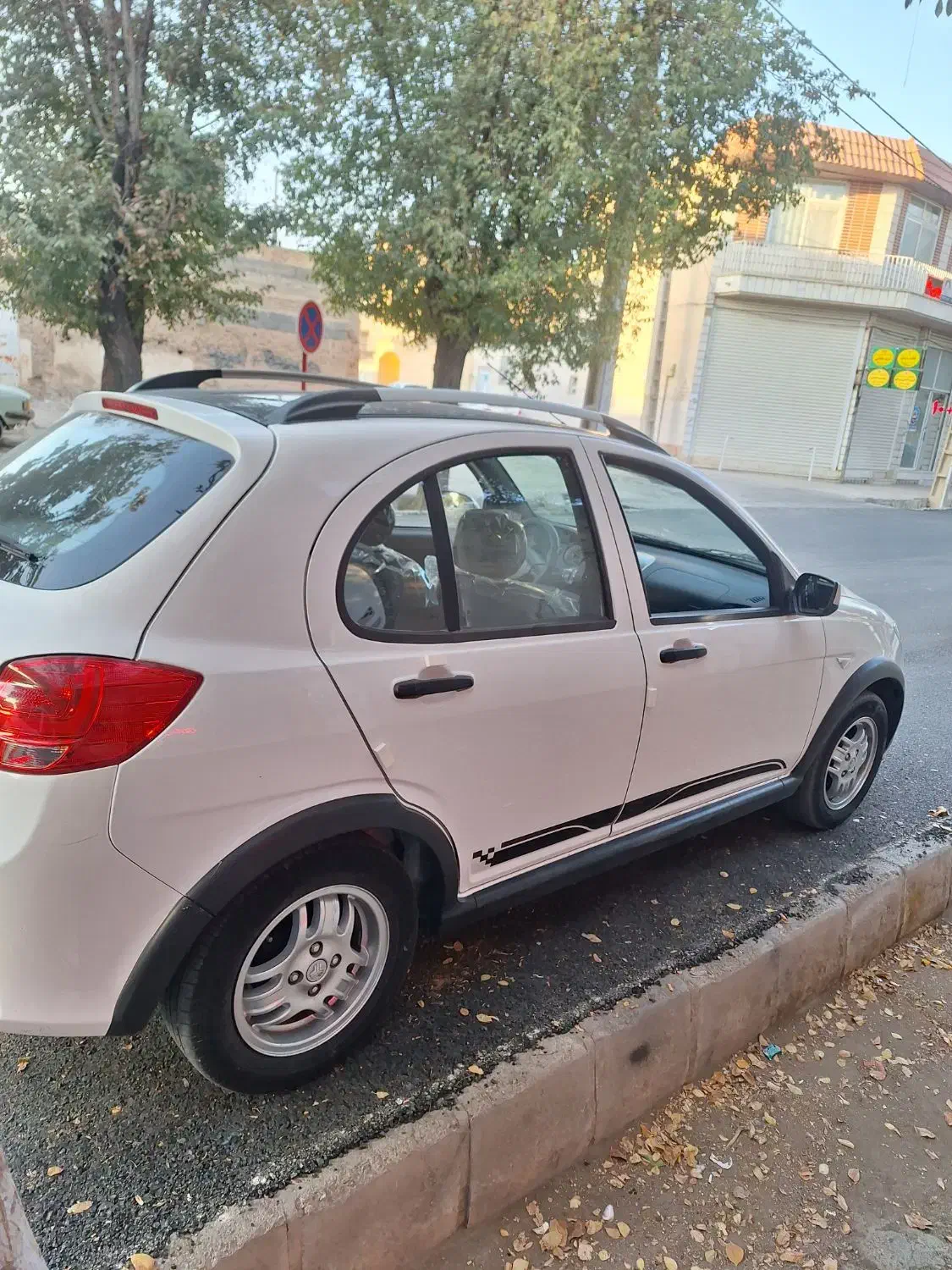 کوییک r فول بارینگ|خودرو سواری و وانت|آباده, |دیوار