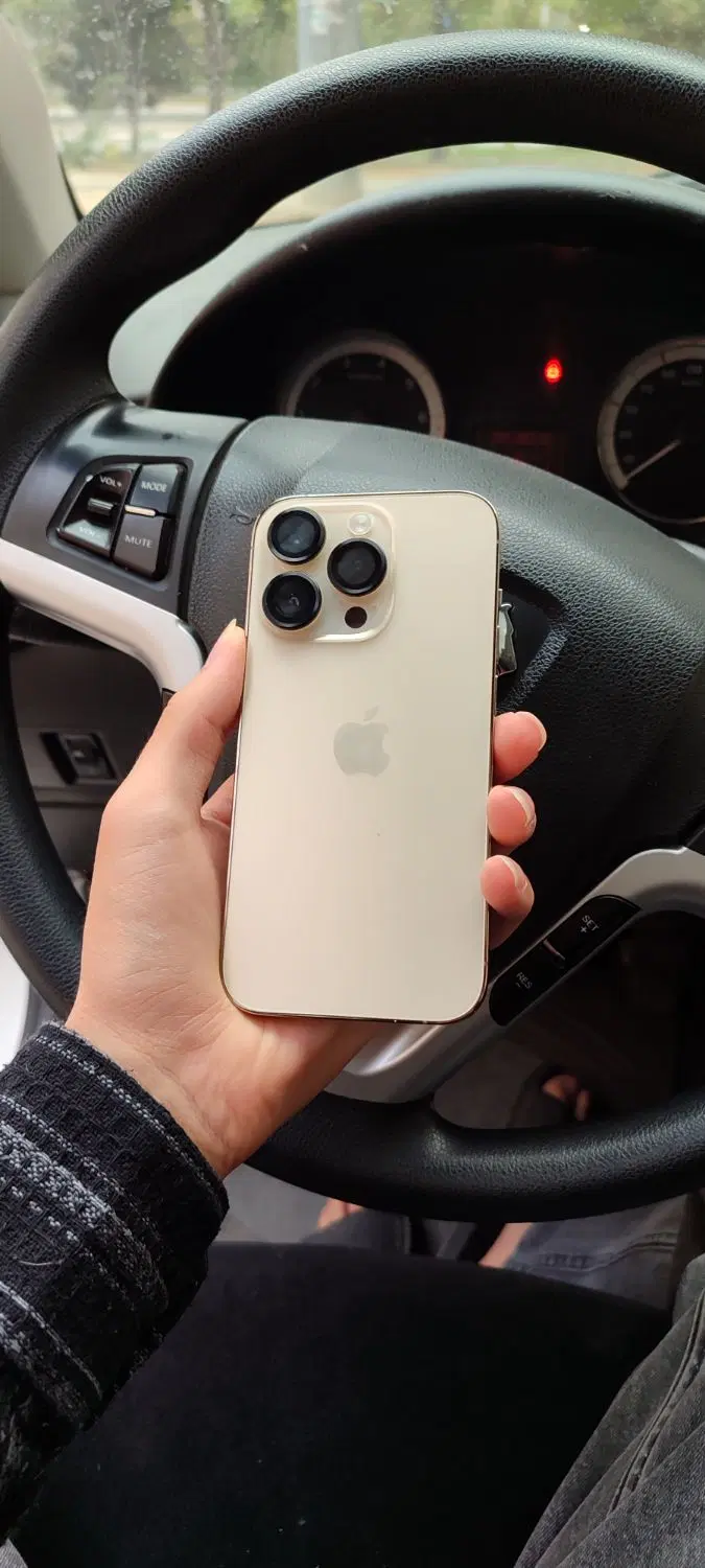 iPhone 14 Pro|موبایل|مشهد, چهارچشمه|دیوار