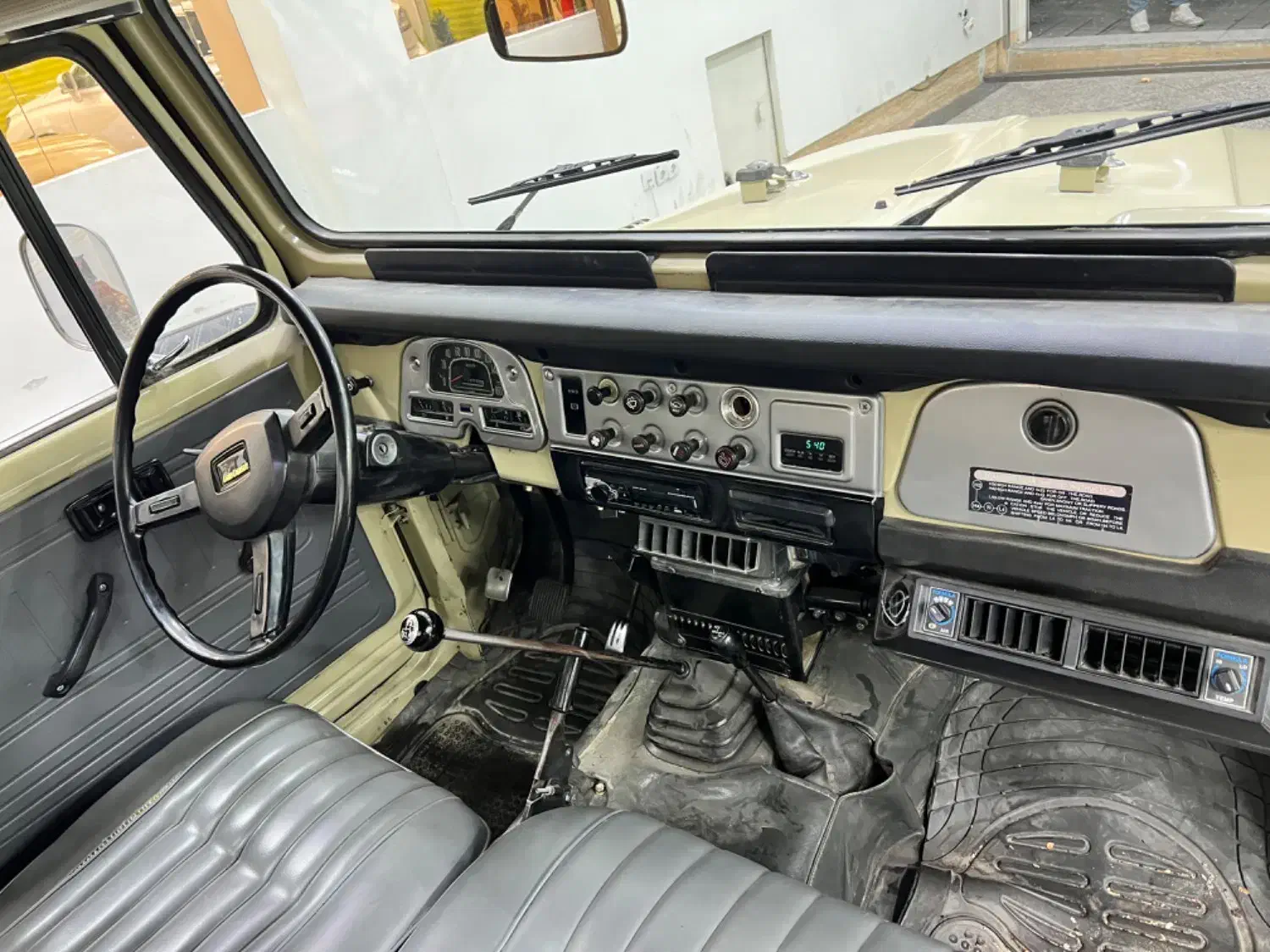 تویوتا لندکروز f2|خودرو سواری و وانت|تهران, درختی|دیوار