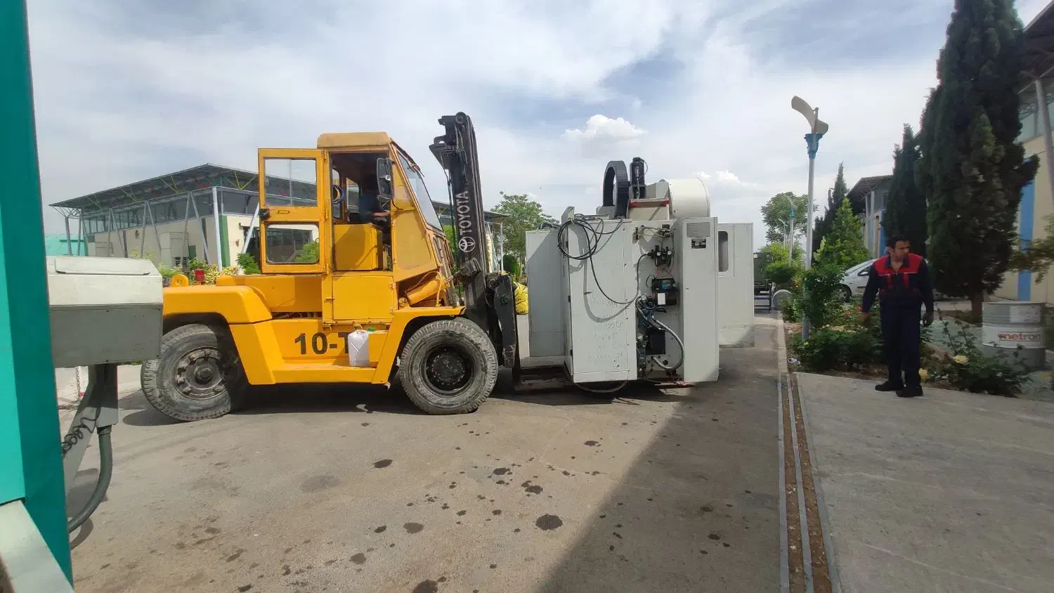 لیفتراک ۱۰تن|خدمات حمل و نقل|اصفهان, دانشگاه اصفهان|دیوار