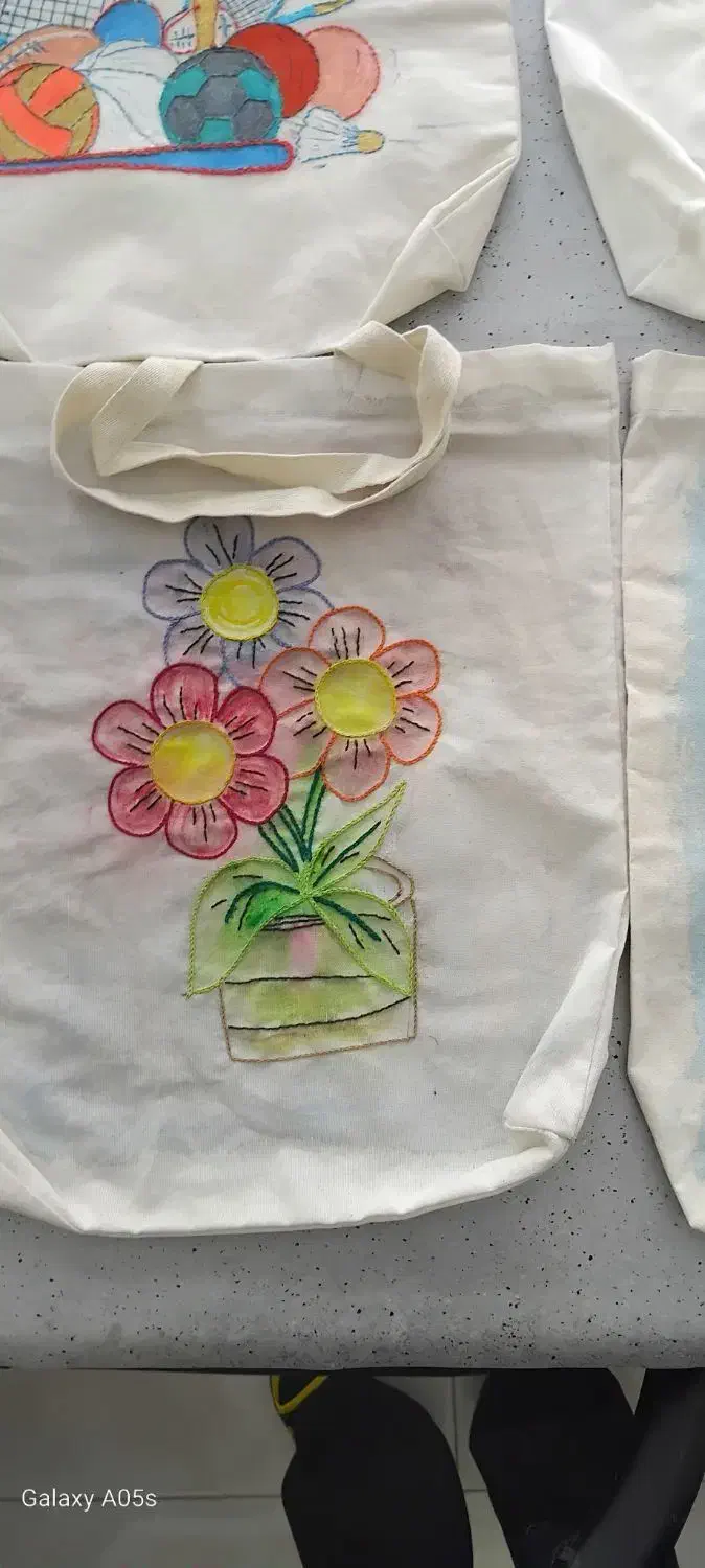 کیسه دست دوز|کیف، کفش، کمربند|بسطام, |دیوار