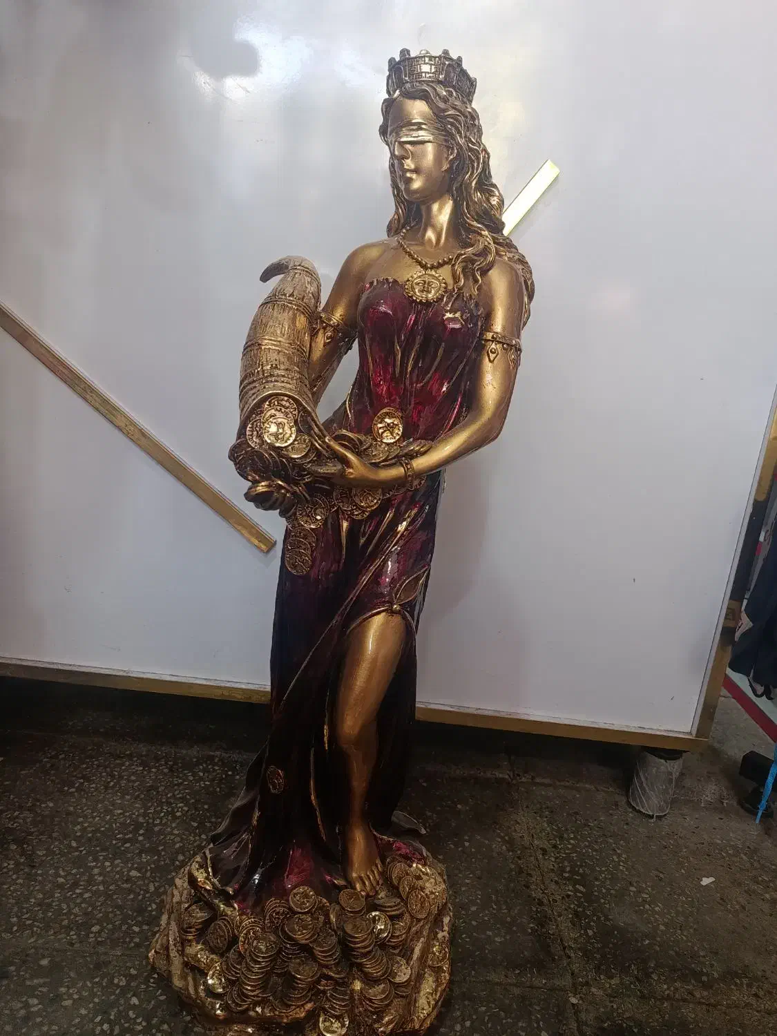 مجسمه نماد ثروت|مجسمه، تندیس، ماکت|تبریز, |دیوار