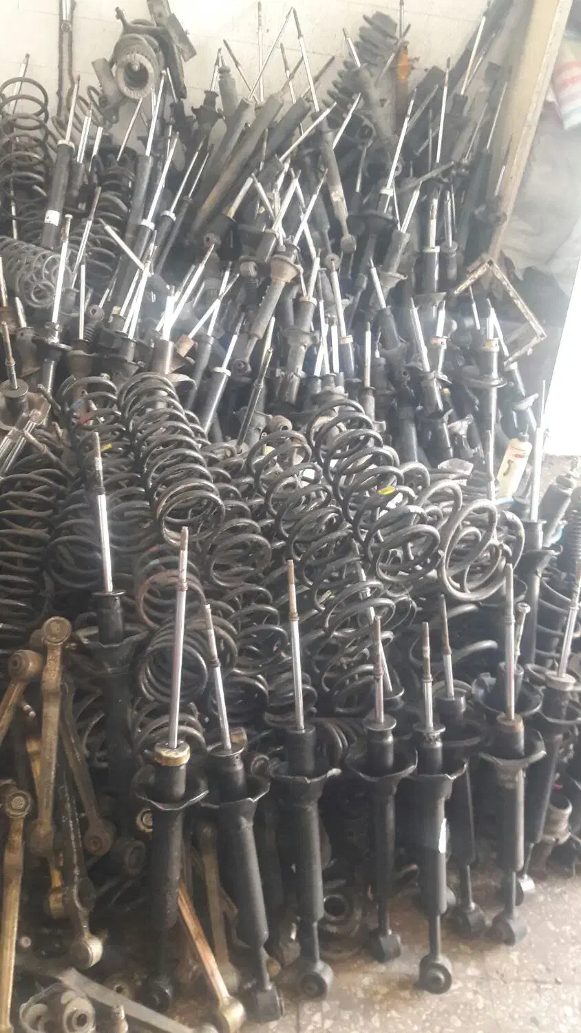 تعمیرگاه کمک فنر|قطعات یدکی و لوازم جانبی|کرمانشاه, |دیوار