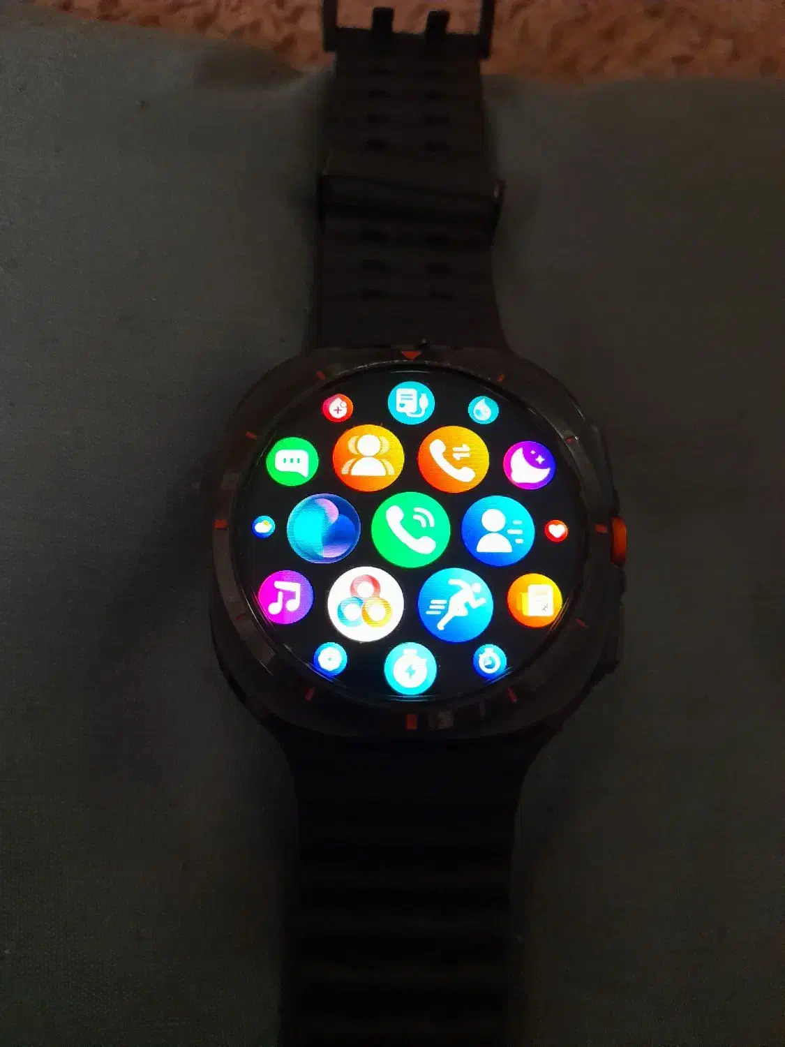 Ultra sur|ساعت|قم, بکایی|دیوار