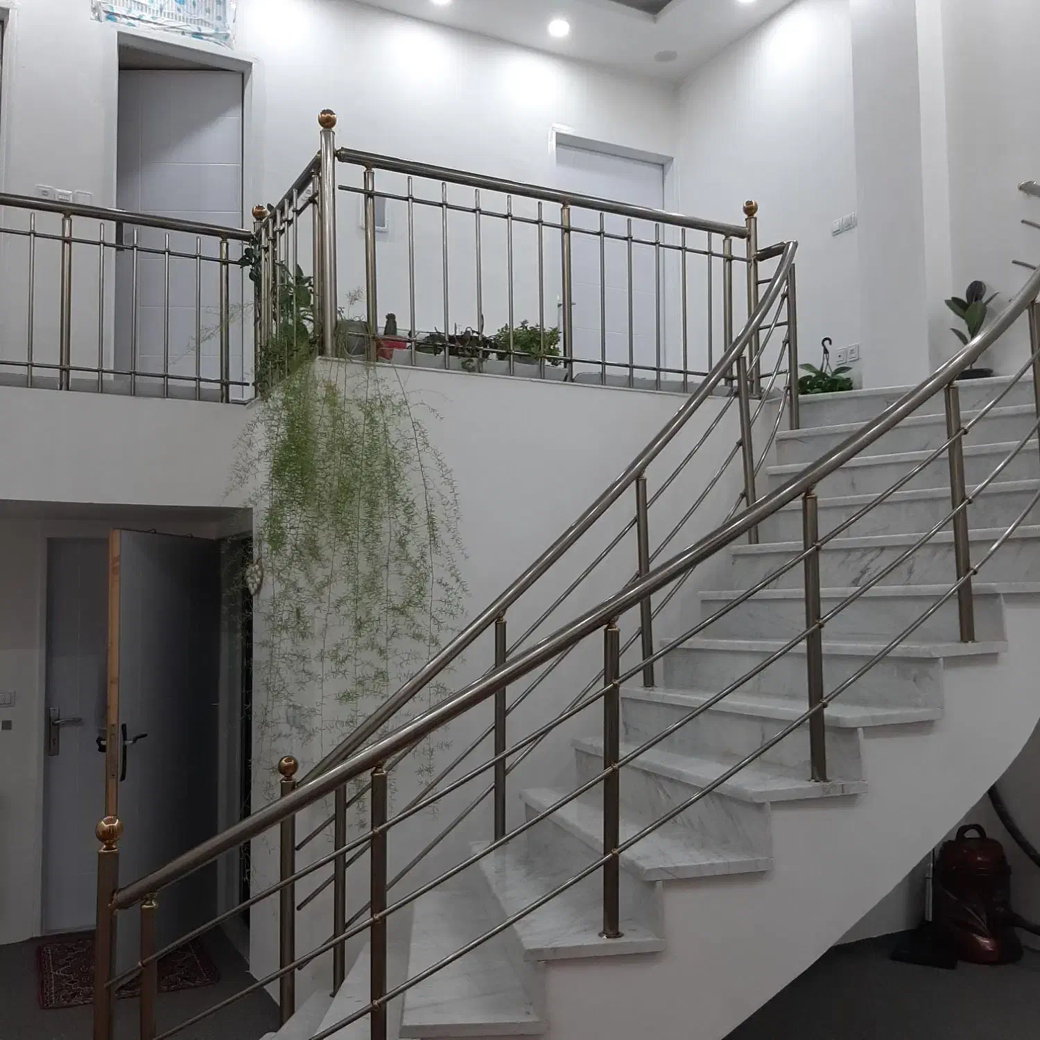 نصب نرده های استیل وآلومنیومی و طرح استیل|مصالح و تجهیزات ساختمان|نجفآباد, جعفرآباد|دیوار