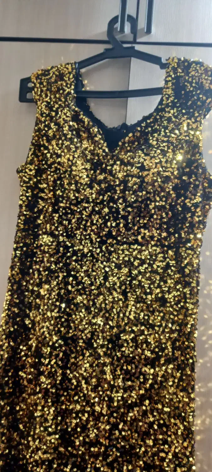 لباس مجلسی|لباس|تبریز, |دیوار