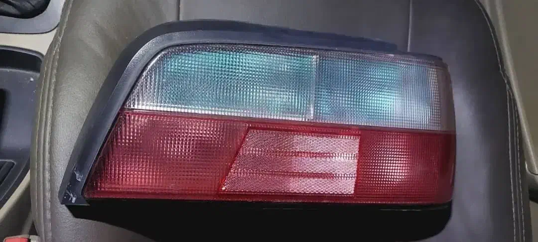 چراغ عقب پارس سمت راست|قطعات یدکی و لوازم جانبی|تهران, امام زاده حسن|دیوار