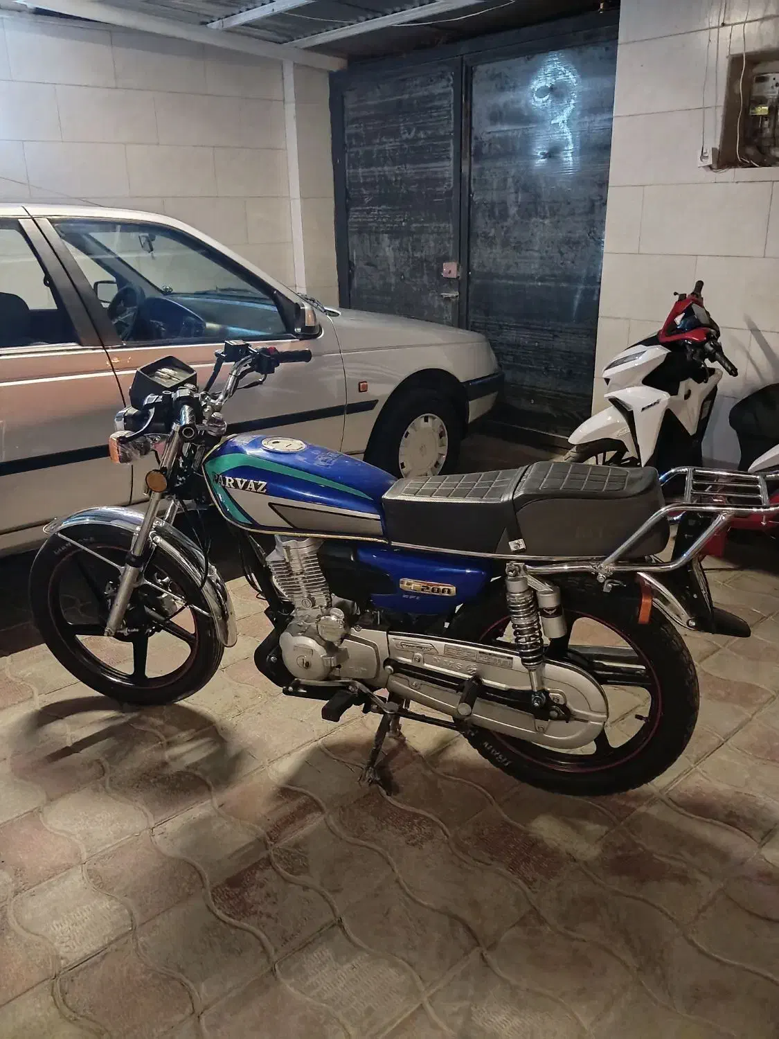 پرواز ۲۰۰|موتورسیکلت|بیرجند, |دیوار