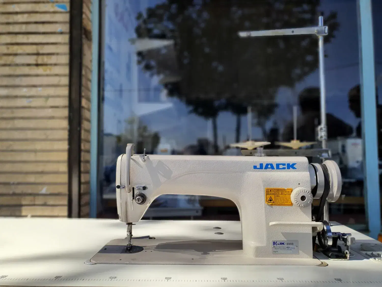 چرخ (جک) در حد صفر تمامی قطعات فابریک|چرخ خیاطی و ریسندگی|سنندج, |دیوار